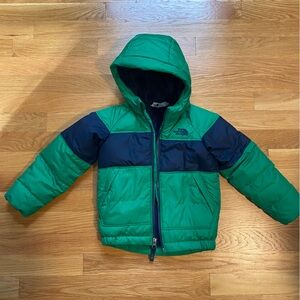 The North Face toddler jacket, size 4T, green and navy